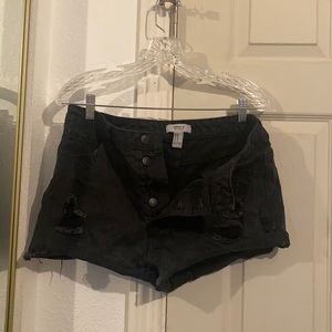 Black jean Forever 21 button up shorts size 29